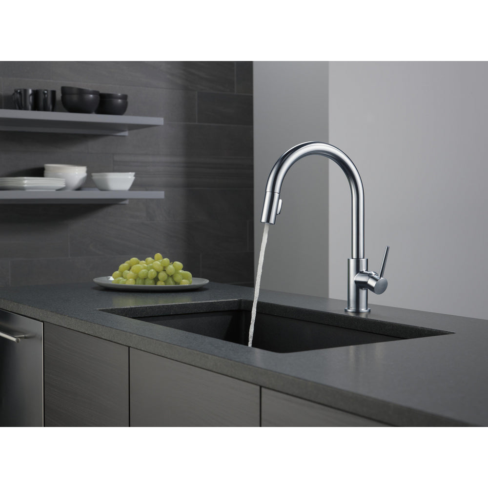 Delta TRINSIC Single Handle Pull-Down Kitchen Faucet- Arctic Stainless