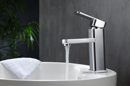 Kube Bath Aqua Soho Robinet de lavabo de salle de bain à large écartement à levier unique – Chrome