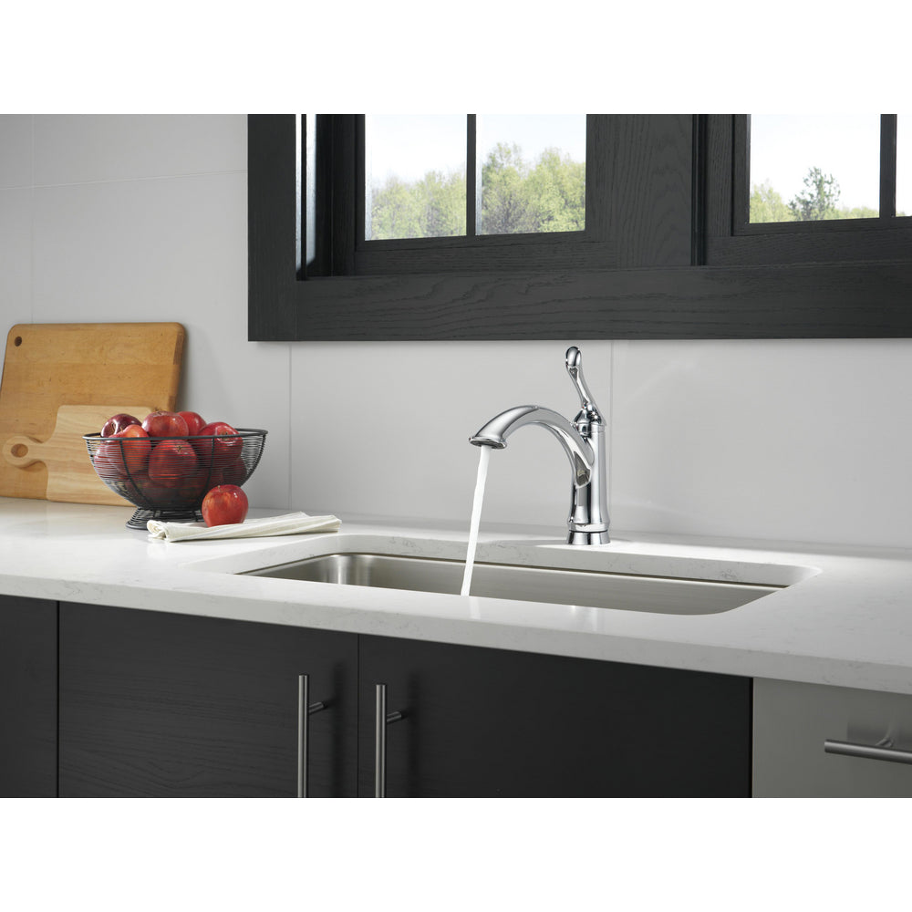 Delta LINDEN Single Handle Kitchen Faucet- Chrome