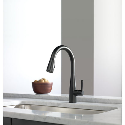 Delta ESSA Single Handle Pull-Down Kitchen Faucet- Matte Black