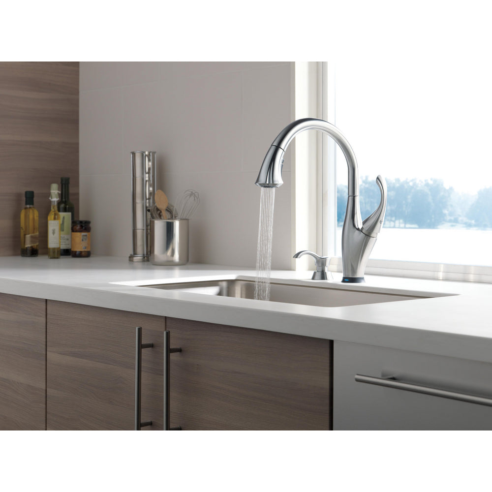 Delta ADDISON Single Handle Pull-Down Kitchen Faucet with Touch2O and ShieldSpray Technologies- Arctic Stainless