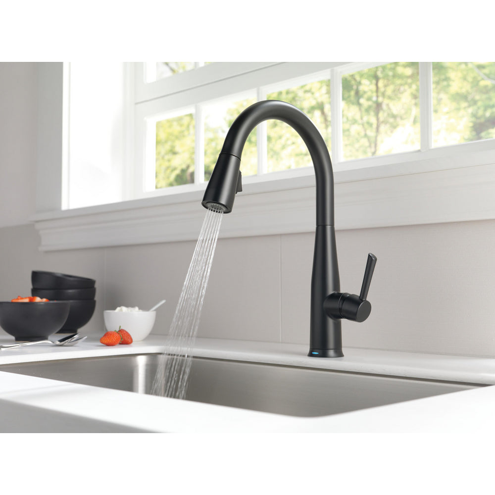 Delta ESSA Single Handle Pull-Down Kitchen Faucet with Touch2O Technology- Matte Black