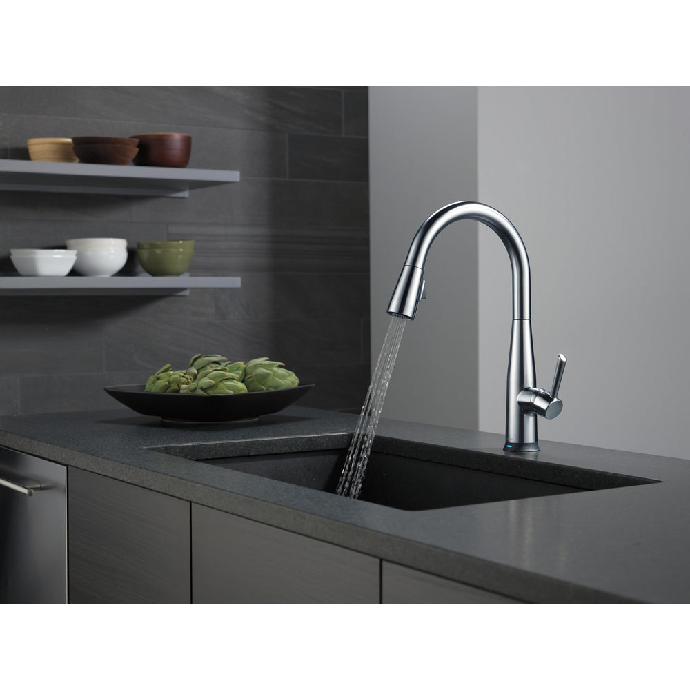 Delta ESSA Single Handle Pull-Down Kitchen Faucet with Touch2O Technology- Arctic Stainless
